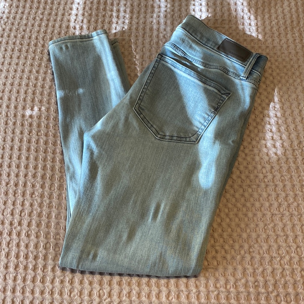 Women’s Express Legging Mid-rise Light Jeans size 8S/ 8C